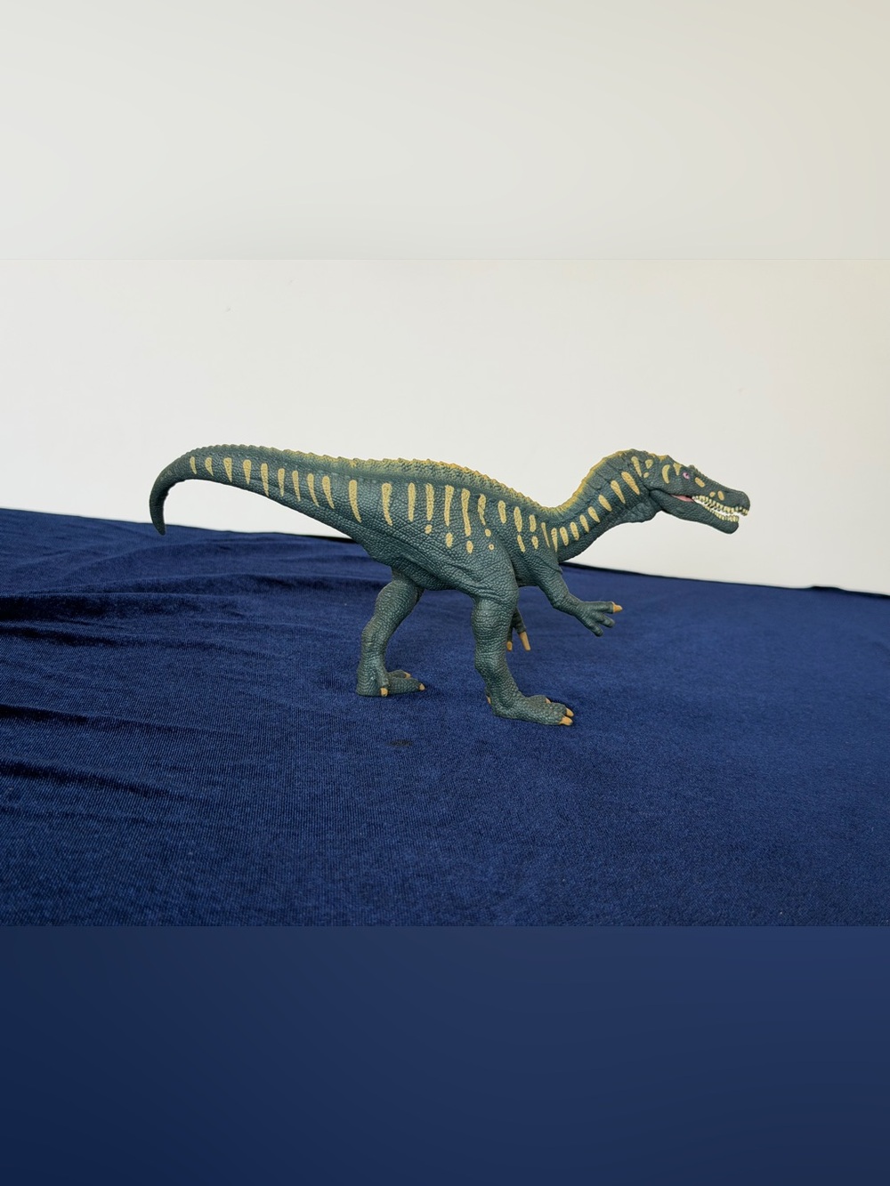 Schleich Baryonyx Dinosaur Moveable Jaw Action Figure Toy Dino 9 inch 15022